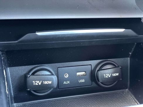 Used 2017 Hyundai Elantra SE w/ SE A/T Tech Package 03 image 26