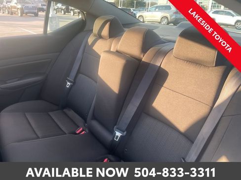 Used 2024 Nissan Altima 2.5 SV image 19