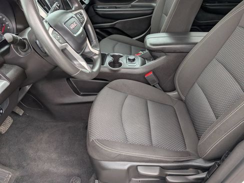 Used 2024 GMC Terrain SLE FWD image 10