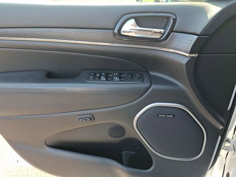 Used 2021 Jeep Grand Cherokee High Altitude image 14