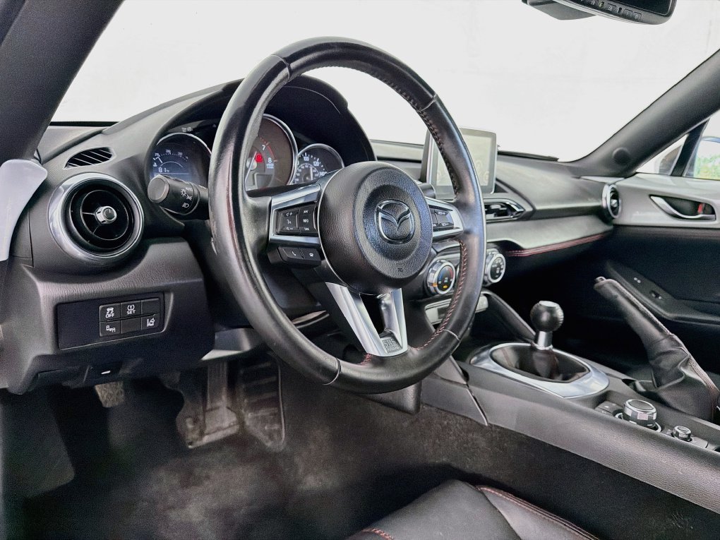 Used 2016 MAZDA MX-5 Miata Grand Touring RWD image 14