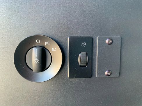 Used 2014 Ford E-350 and Econoline 350 XL w/ A/C Prep Package image 15