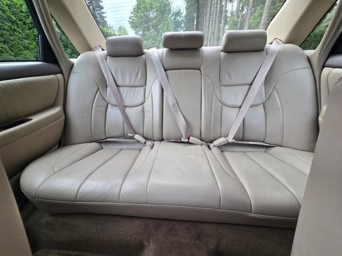 Used 2000 Toyota Avalon XLS FWD image 19