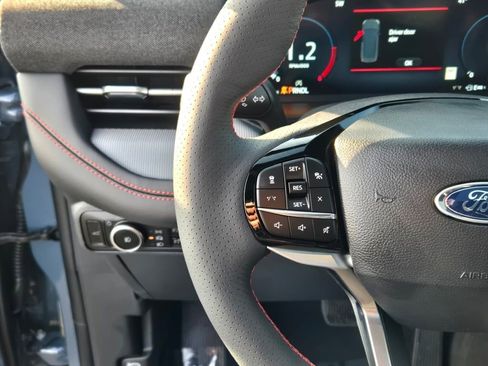 New 2026 Ford Explorer ST-Line w/ ST-Line Street Pack image 31