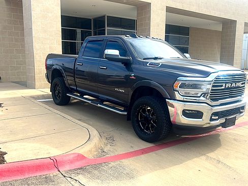 Used 2020 RAM 2500 Laramie image 4