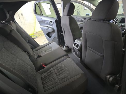 Used 2023 Chevrolet Equinox LT w/ Driver Convenience Package AWD/4WD image 11