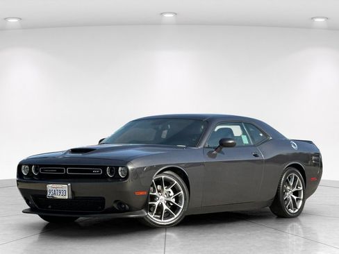 Used 2022 Dodge Challenger GT RWD image 2