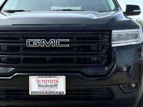 Used 2021 GMC Acadia SLT w/ Elevation Edition image 8