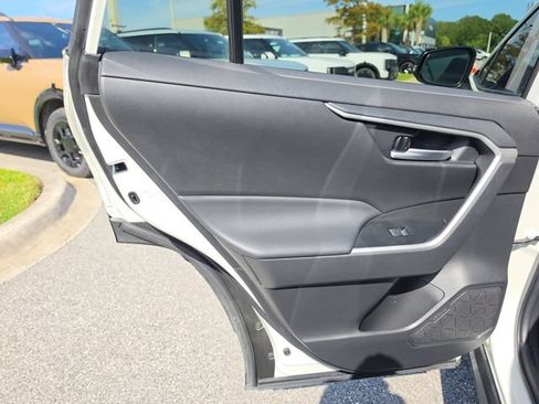 Used 2024 Toyota RAV4 XLE FWD image 14
