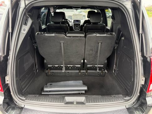 Used 2019 Dodge Grand Caravan GT image 36