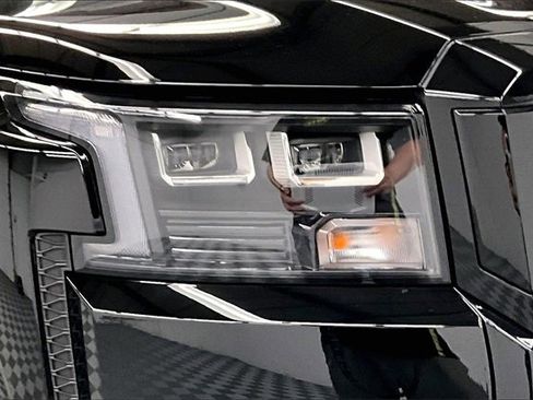 New 2026 Nissan Frontier SV w/ All-Weather Content Package image 13