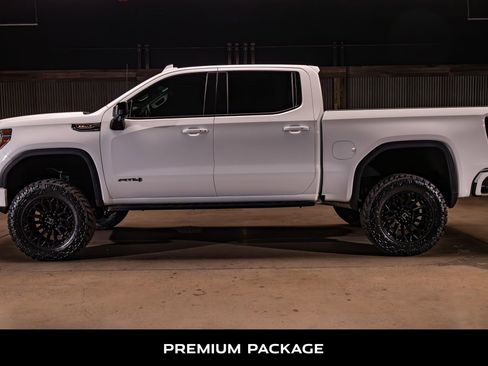 Used 2022 GMC Sierra 1500 AT4 w/ AT4 Premium Package AWD/4WD image 6