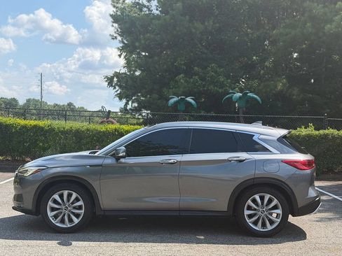Used 2019 INFINITI QX50 Essential w/ Premium Heat Package FWD image 2