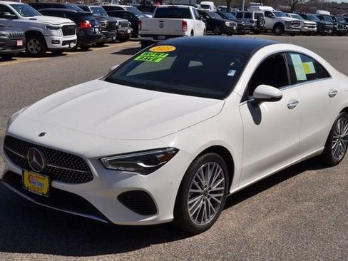 Used 2025 Mercedes-Benz CLA 250 4MATIC image 4