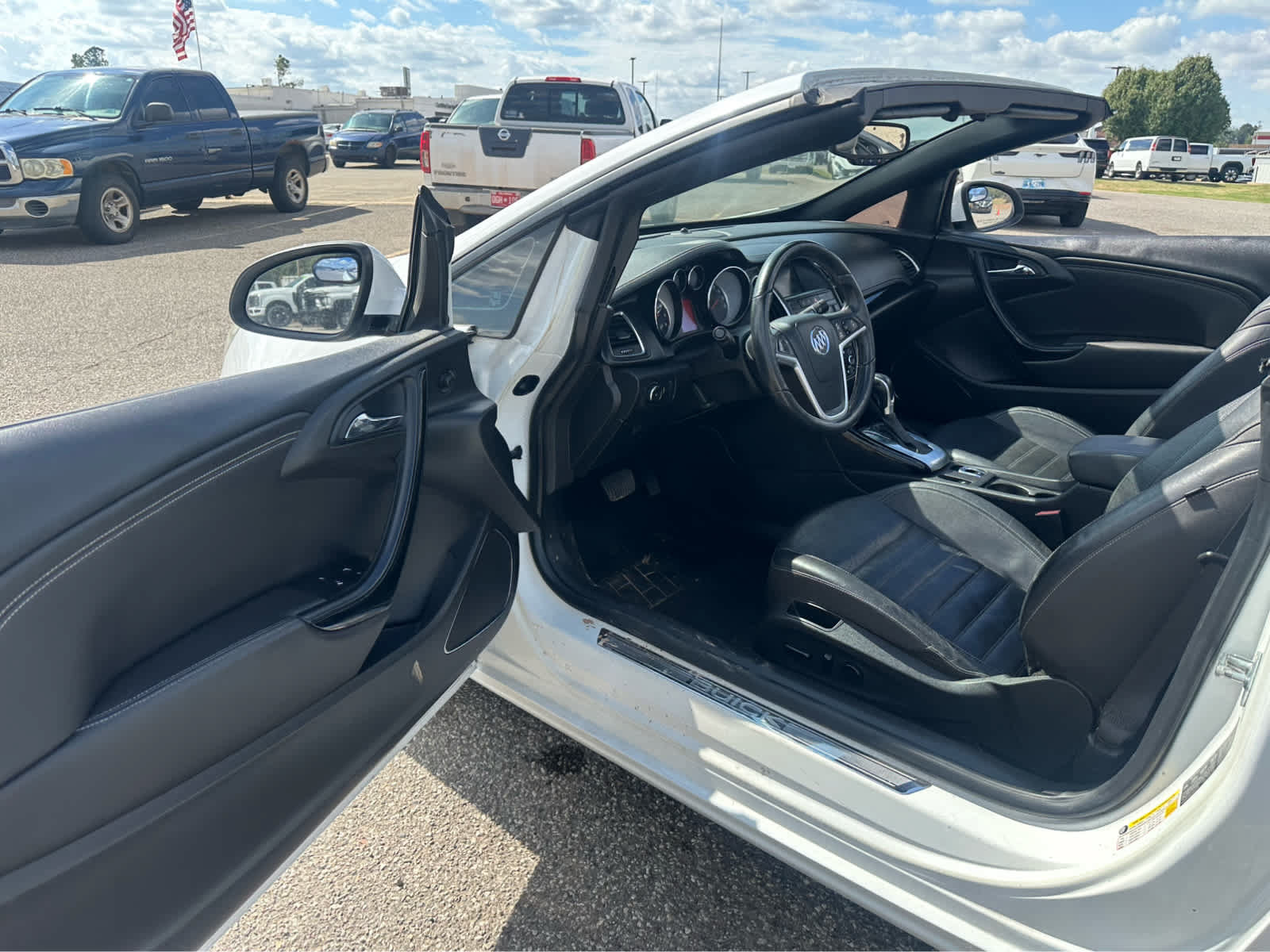 Used 2018 Buick Cascada Premium FWD image 12