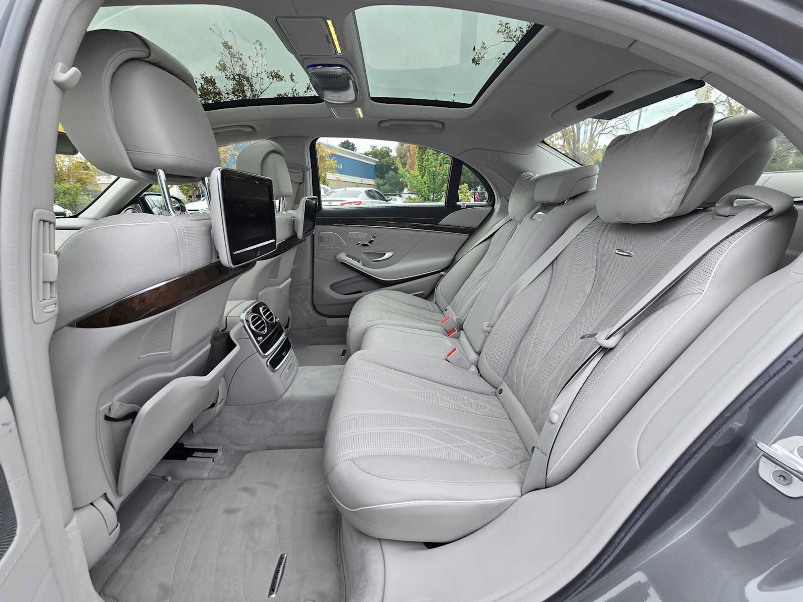 Used 2015 Mercedes-Benz S 65 AMG Sedan image 17