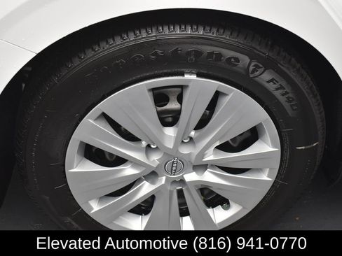 Used 2025 Nissan Sentra S image 5