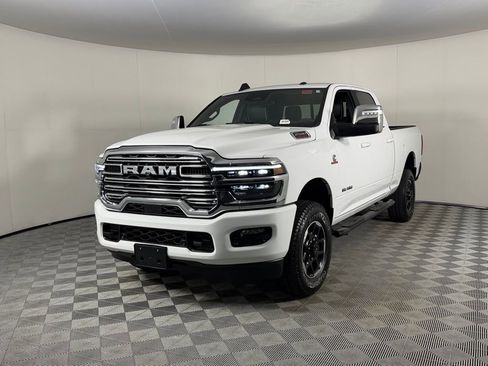 Used 2025 RAM 2500 Laramie image 9