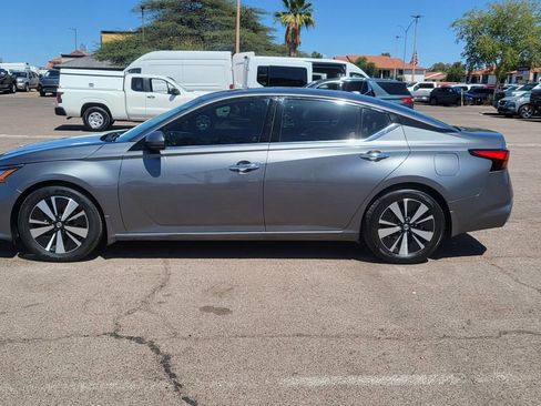 Used 2020 Nissan Altima 2.5 SV FWD image 5