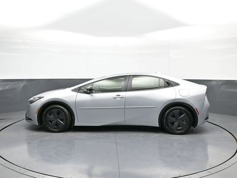 Certified 2024 Toyota Prius Prime SE image 9