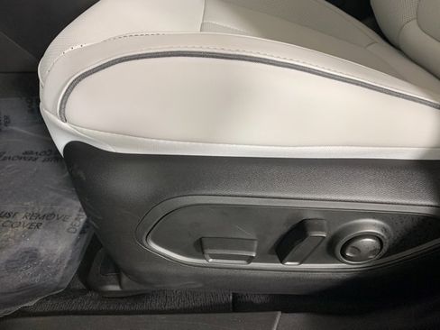 Used 2025 Jeep Wagoneer S Limited image 15