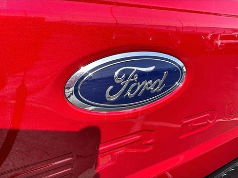 Used 2024 Ford F250 Lariat w/ Tremor Off-Road Package image 25