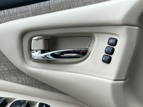 Used 2024 Nissan Murano SL FWD image 13