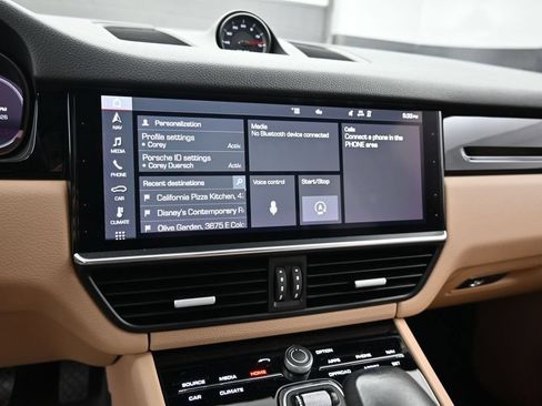 Certified 2021 Porsche Cayenne Coupe AWD/4WD image 10