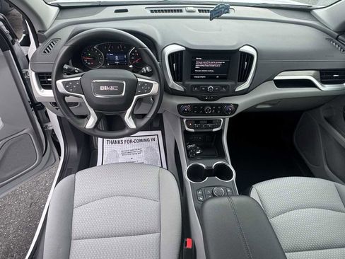 Used 2023 GMC Terrain SLE w/ Driver Convenience Package image 16