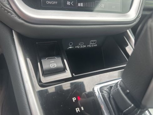 Certified 2024 Subaru Outback Onyx Edition image 17