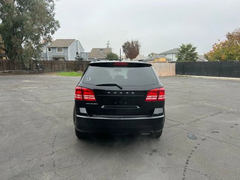 Used 2019 Dodge Journey SE image 5