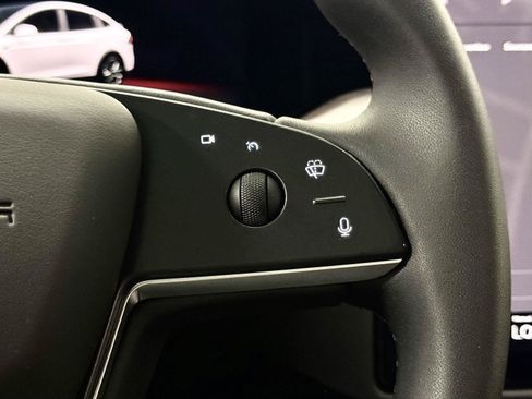 Used 2025 Tesla Model X AWD/4WD image 22