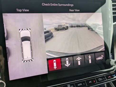 Used 2022 Jeep Grand Wagoneer Series II w/ Convenience Group III image 18