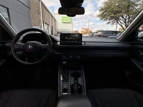 Certified 2023 Honda Accord LX image 9