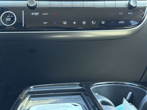 New 2026 Hyundai Ioniq 5 SE AWD/4WD image 25