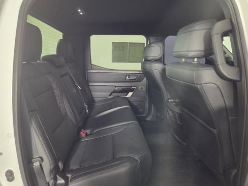 Used 2025 Toyota Tundra Limited AWD/4WD image 28