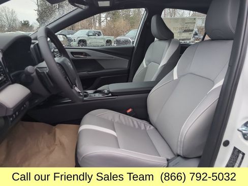 New 2026 Toyota Camry SE w/ Convenience Package image 9