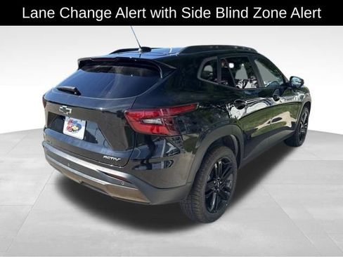 Certified 2025 Chevrolet Trax ACTIV w/ Driver Confidence Package FWD image 8