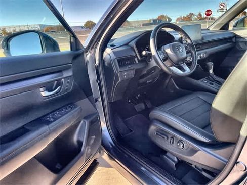Certified 2025 Honda CR-V Sport-L image 3