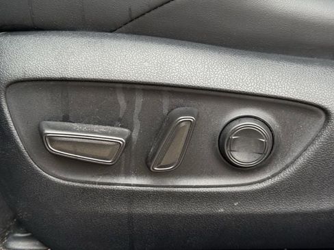 Used 2023 Toyota RAV4 XSE AWD/4WD image 29