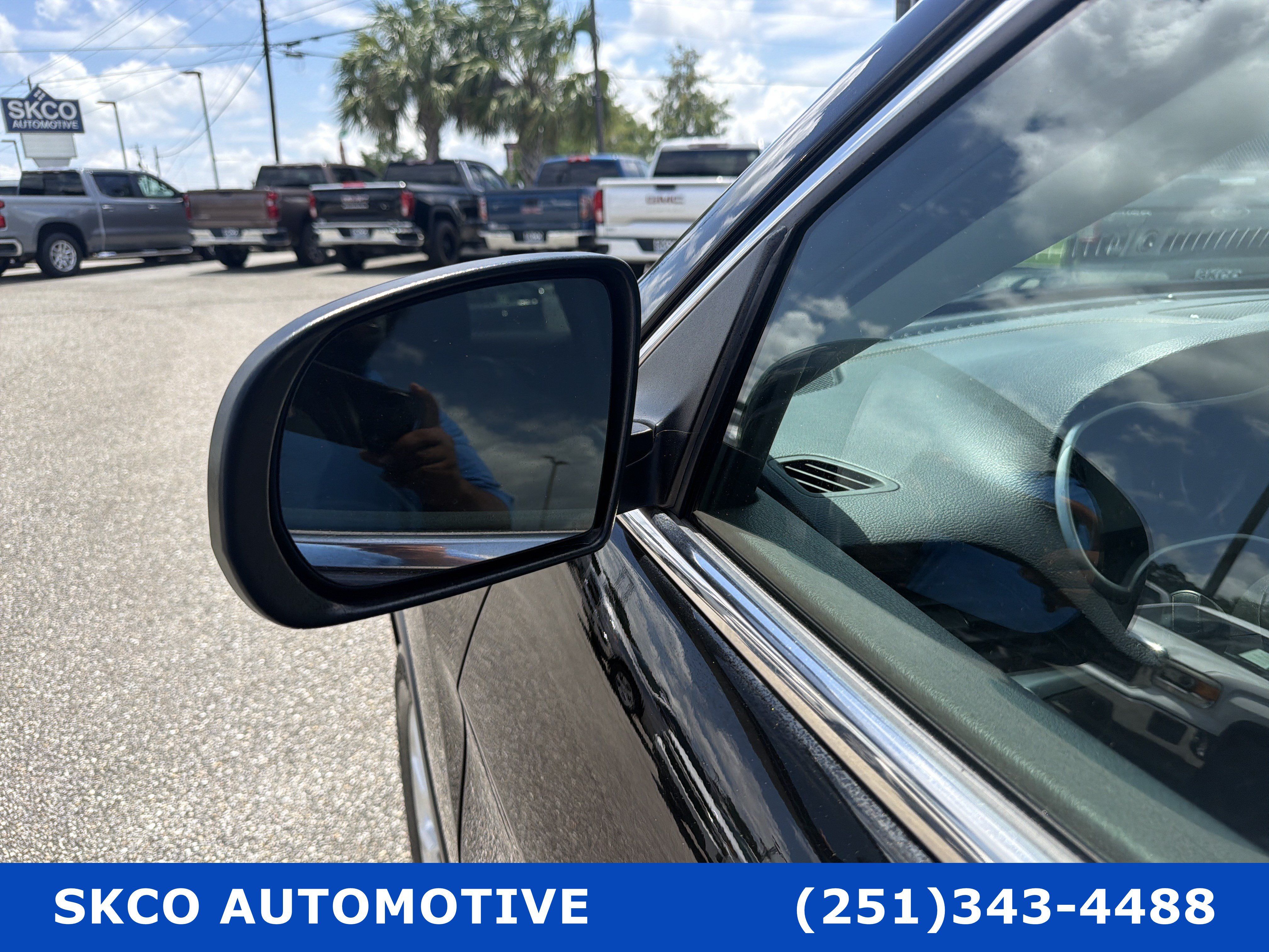 Used 2018 Jeep Cherokee Latitude Plus AWD/4WD image 10