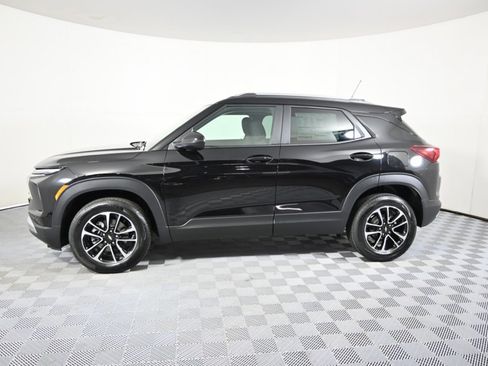 New 2026 Chevrolet TrailBlazer LT w/ Convenience Package image 2