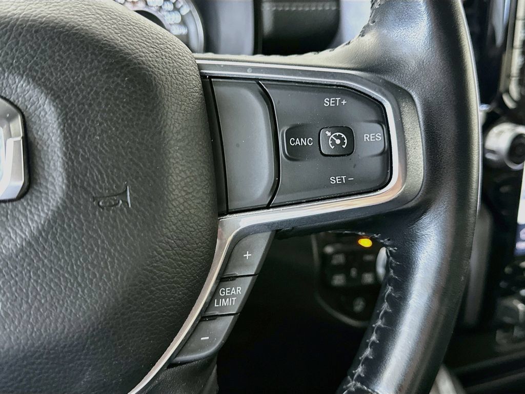 Used 2023 RAM 1500 Laramie AWD/4WD image 26