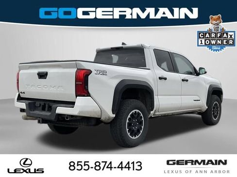 Used 2024 Toyota Tacoma TRD Off-Road image 8