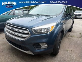 Used 2018 Ford Escape SE w/ SE Sync 3 Package AWD/4WD video 1