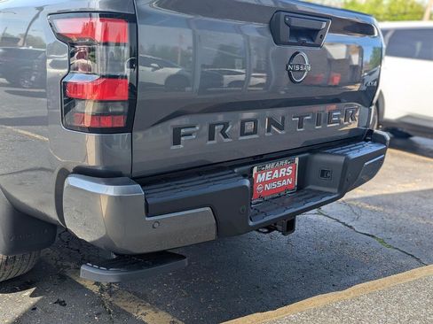 New 2026 Nissan Frontier SV AWD/4WD image 12