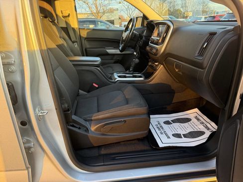 Used 2019 Chevrolet Colorado LT w/ Redline Special Edition image 20