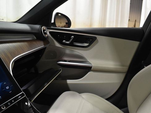 Used 2023 Mercedes-Benz C 300 4MATIC Sedan image 17