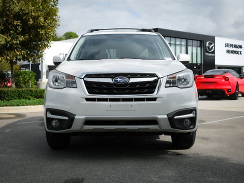 Used 2017 Subaru Forester 2.5i Limited image 3