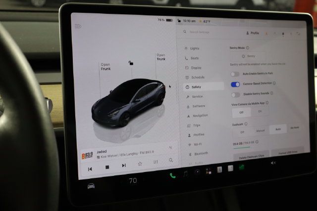 Used 2023 Tesla Model 3 Standard Range RWD image 31